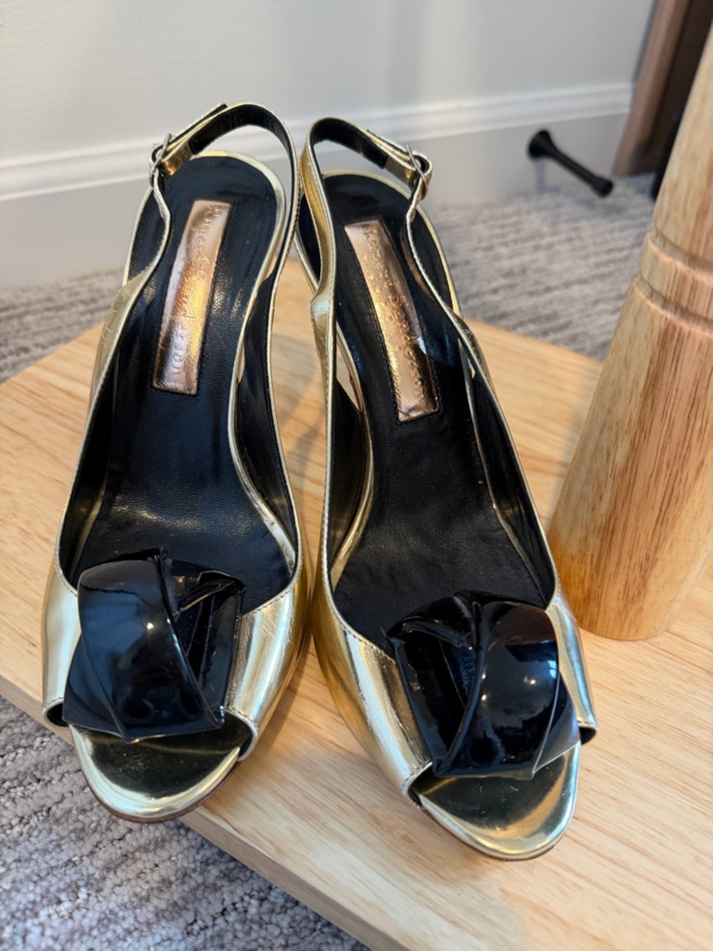 Rupert Sanderson Gold Slingback Heels with Black Patent Bow